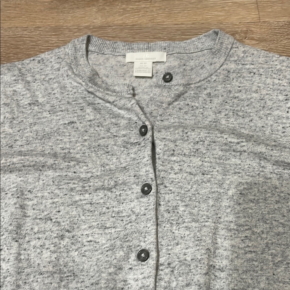 H&M Gray Knit Cardigan - Picture 3 of 5